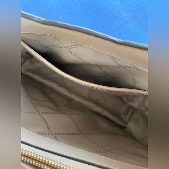 Michael Kors Whitney Small Chain Leather Shoulder Tote - Picture 9 of 14